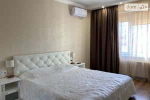 Продається 2-кімнатна квартира 64 кв. м у Одесі