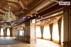 Продається будинок 5 поверховий 1370 кв. м з банею/сауною