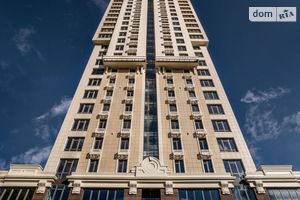 Продается 2-комнатная квартира 55 кв. м в Киеве