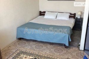 Сдается в аренду 1-комнатная квартира 33 кв. м в Киеве