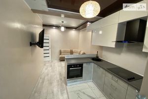 Продается 2-комнатная квартира 68 кв. м в Николаеве