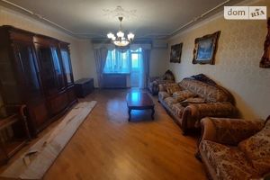 Продается 3-комнатная квартира 115 кв. м в Одессе