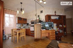 Продается 3-комнатная квартира 80 кв. м в Днепре