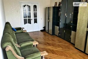 Сдается в аренду 3-комнатная квартира 64 кв. м в Ровно