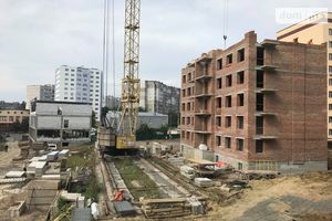 Продається 2-кімнатна квартира 66.34 кв. м у Хмельницькому