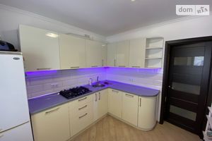 Продается 3-комнатная квартира 64 кв. м в Виннице