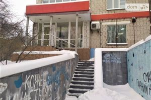Сдается в аренду объект сферы услуг 72 кв. м в 14-этажном здании