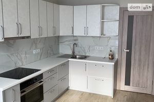 Сдается в аренду 1-комнатная квартира 45 кв. м в Ровно