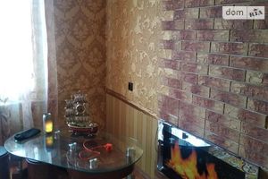 Здається в оренду 3-кімнатна квартира 58 кв. м у Маріуполі