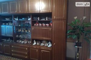 Продается 3-комнатная квартира 64 кв. м в Коростене