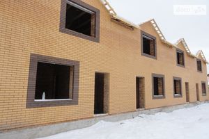 Продается дом на 2 этажа 90 кв. м с мансардой