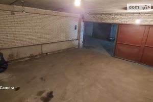 Продается бокс в гаражном комплексе под легковое авто на 45 кв. м