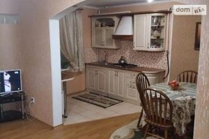 Продается 2-комнатная квартира 52 кв. м в Немирове