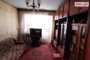 Продається 3-кімнатна квартира 50 кв. м у Дніпрі
