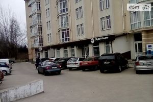 Продается 1-комнатная квартира 37 кв. м в Луцке