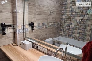 Продается 1-комнатная квартира 32 кв. м в Киеве