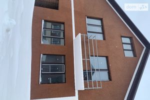 Продається 3-кімнатна квартира 100 кв. м у Рівному