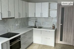 Сдается в аренду 1-комнатная квартира 42 кв. м в Ровно
