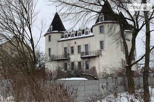 Здається в оренду офіс 734 кв. м в житловому фонді