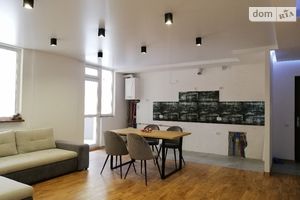Продается 2-комнатная квартира 79 кв. м в Тернополе