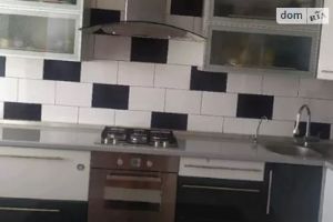 Продається 3-кімнатна квартира 82 кв. м у Хмельницькому