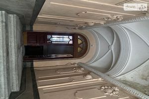 Продается 3-комнатная квартира 120 кв. м в Ивано-Франковске