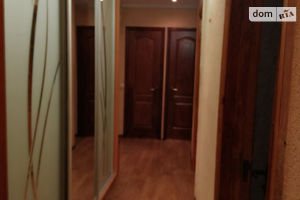 Продается 4-комнатная квартира 82 кв. м в Херсоне