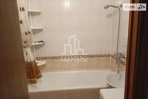 Сдается в аренду 4-комнатная квартира 90 кв. м в Киеве