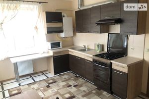 Сдается в аренду 1-комнатная квартира 57 кв. м в Луцке