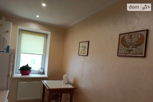 Продається 1-кімнатна квартира 32 кв. м у Рівному