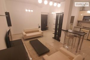 Сдается в аренду 2-комнатная квартира 55 кв. м в Житомире