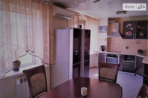 Продається 4-кімнатна квартира 112 кв. м у Дніпрі