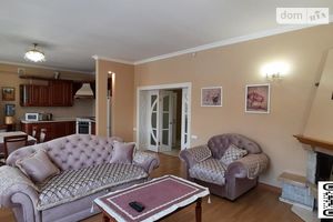 Сдается в аренду 2-комнатная квартира 80 кв. м в Львове