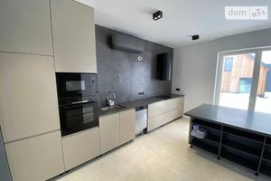 Продается дом на 2 этажа 133 кв. м с камином