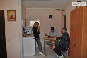 Здається в оренду готель 240 кв. м в 2-поверховій будівлі