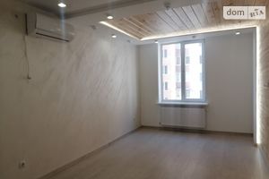 Продається 3-кімнатна квартира 90 кв. м у Тернополі