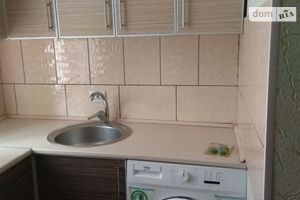 Сдается в аренду 1-комнатная квартира 32 кв. м в Виннице