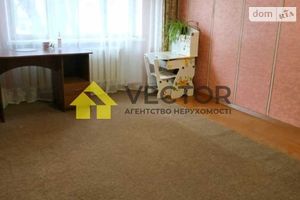 Продается 3-комнатная квартира 62 кв. м в Полтаве