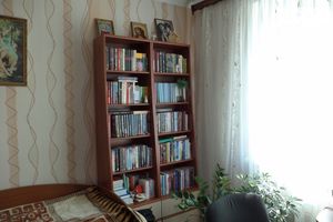 Продается 4-комнатная квартира 79 кв. м в Чернигове