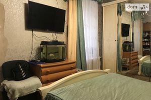 Продается 3-комнатная квартира 95 кв. м в Киеве