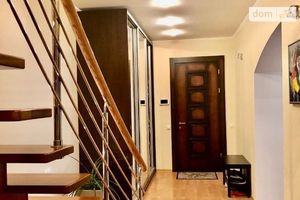 Продается 4-комнатная квартира 194 кв. м в Днепре