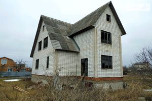 Продается дом на 2 этажа 180 кв. м с террасой