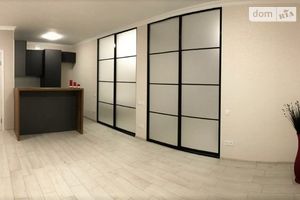 Продается 2-комнатная квартира 72 кв. м в Виннице