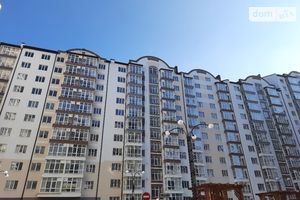Продається 3-кімнатна квартира 70 кв. м у Івано-Франківську