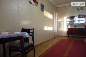 Продается 2-комнатная квартира 43 кв. м в Кривом Роге