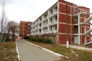 Продается база отдыха, пансионат 2425 кв. м в 4-этажном здании