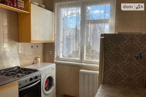 Продається 3-кімнатна квартира 50 кв. м у Одесі