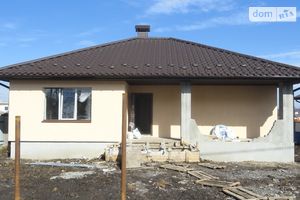 Продається одноповерховий будинок 100 кв. м з банею/сауною