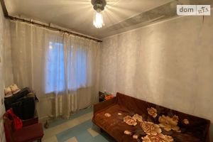 Продается 3-комнатная квартира 58 кв. м в Днепре