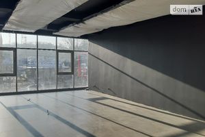 Сдается в аренду офис 230 кв. м в торгово-офисном центре
